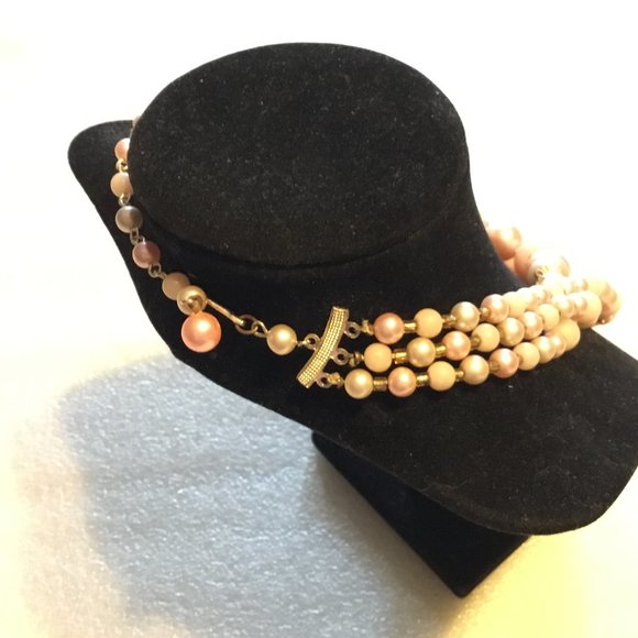 Jewelry Lovely Vintage Triple Strand Pink Pearl Necklace Poshmark